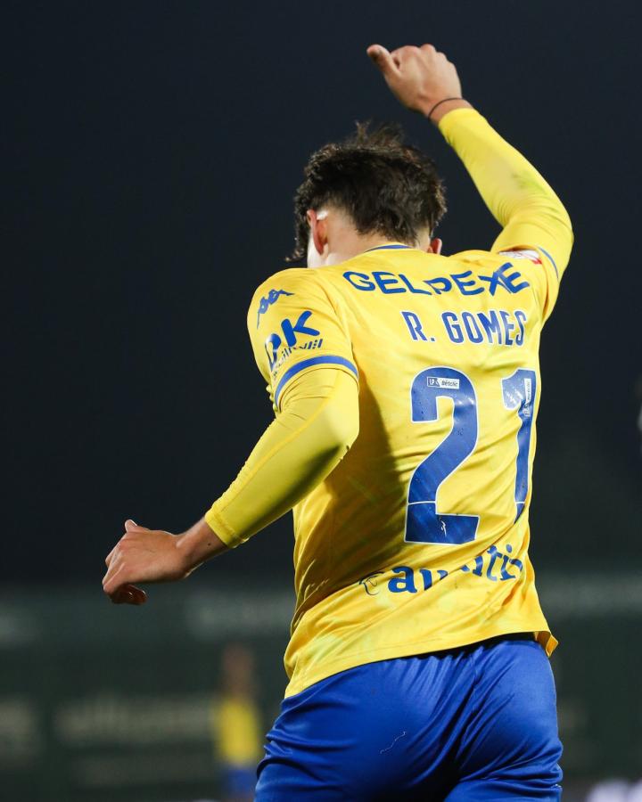 米乐娱乐 -包含葡超国际比赛日走向成谜，本菲卡临场应变，压力陡增，阵容厚度经受考验的词条